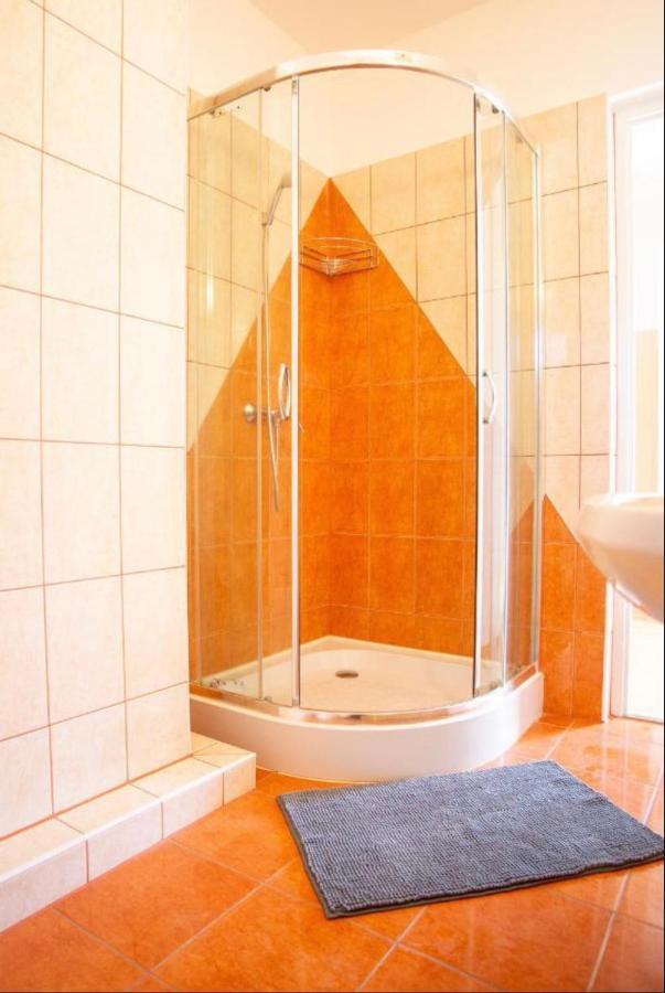 דירות זלקרוס Bonita Apartmanhaz מראה חיצוני תמונה